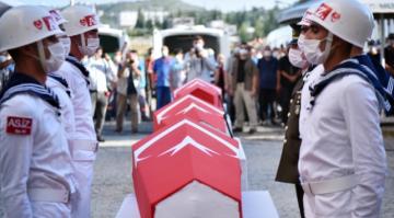 Mersin’de şehit olan 4 asker için tören düzenlendi