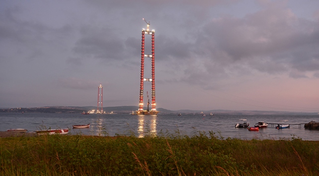 Çanakkale Boğazı transit gemi geçişlerine kapatıldı
