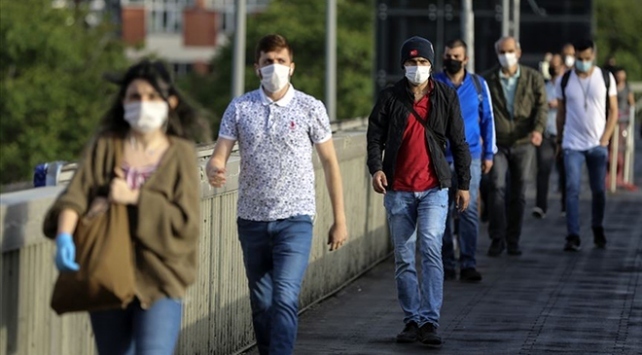 Türkiye’de son 24 saatte 1721 kişiye yeni tanı kondu