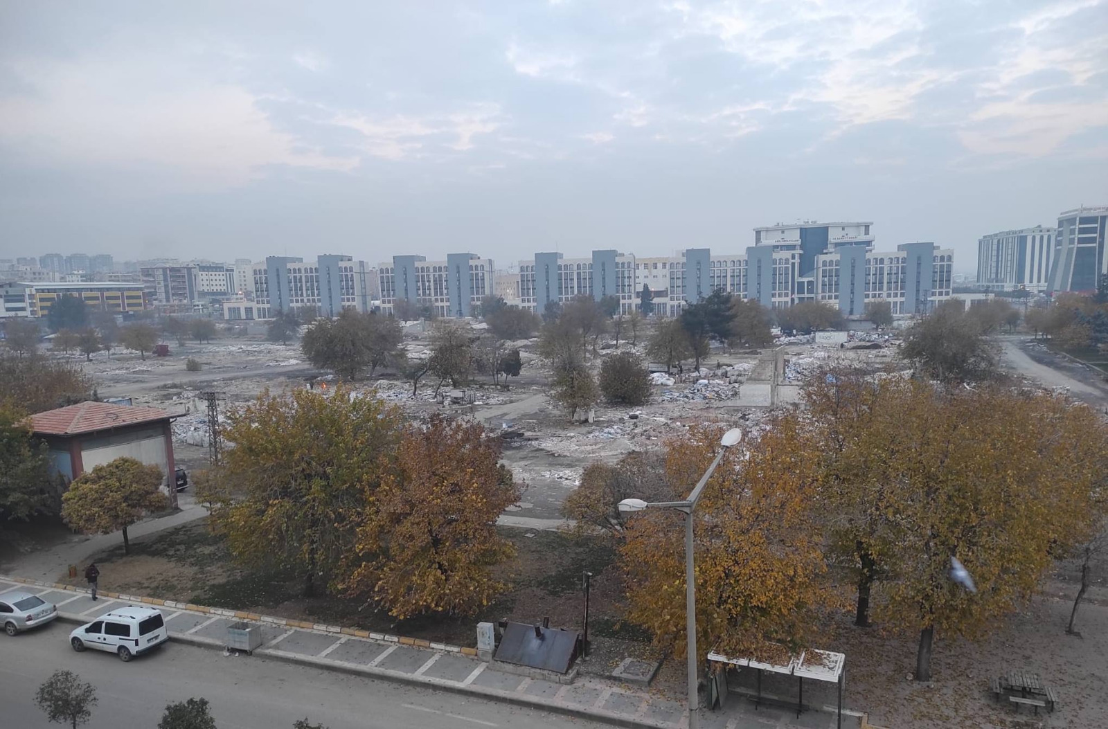 Vatandaşlar hizmet bekliyor!
