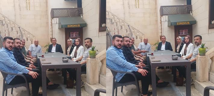 “Gazeteciler Günü’nde Onur Verdiniz”: Anahtar Partisi’nden Uygur Medya’ya Ziyaret