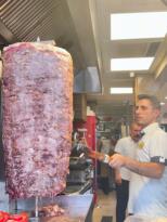 Dönerin Sırrı Cüneyt Yıldız’da: Türkiş Kafe Restoran Lezzetiyle Büyüyor